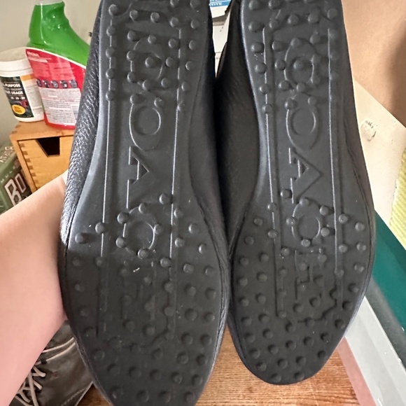 Coach - Picture 2 of 2